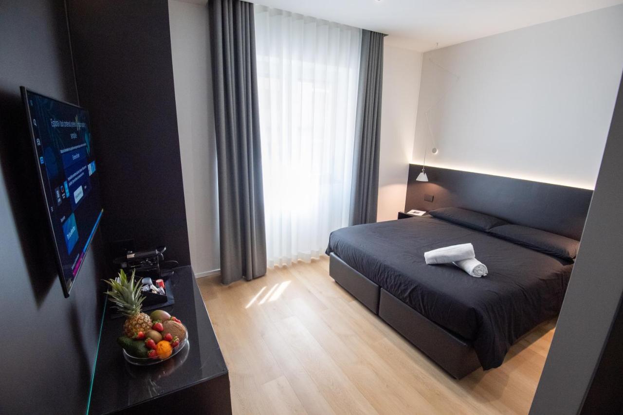 Contemporaneamente 147 - Modern & Comfort Rooms Bari Exterior photo